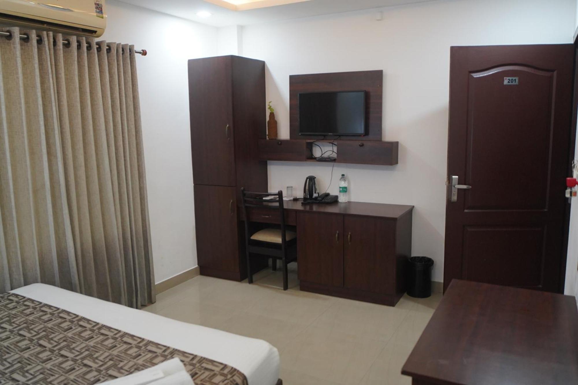 North Centre Hotel Kochi Exterior foto